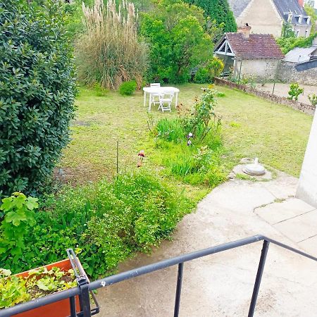 Petite Maison Etape Loire A Velo Ou Compostelle Mosnes Exterior foto